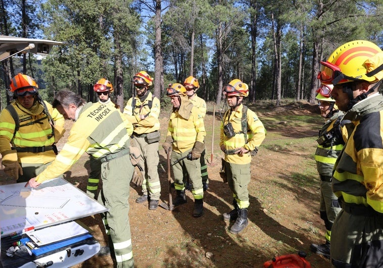 Los 138 bomberos forestales pasarán a tener una jornada completa